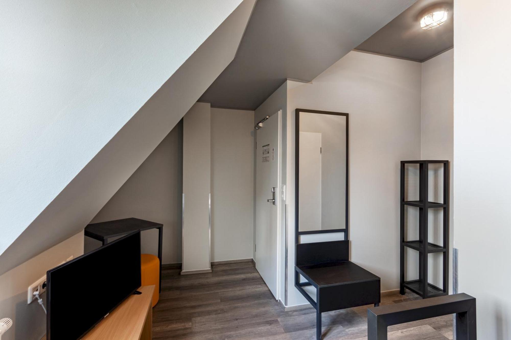 A&O Leipzig Hauptbahnhof Hostel Room photo